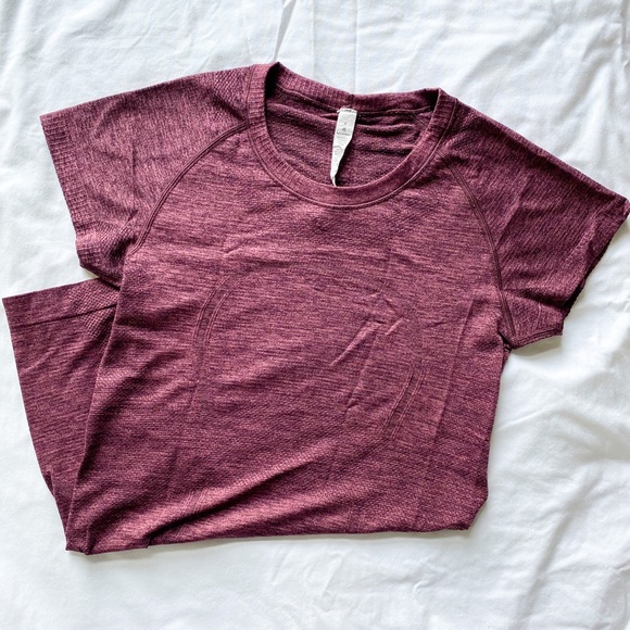 lululemon athletica Tops - Lululemon Swiftly Tech Short Sleeve Shirt